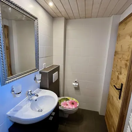 Ariel Appartement-fewo- Dusche Oder Bad- Wc 8-bettwohnung By Interhome شقة